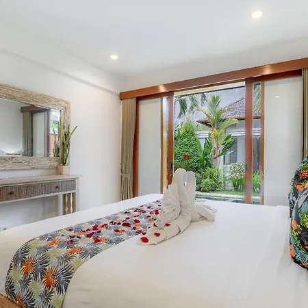 Two Lizards Beach Villas Sanur  Exterior photo